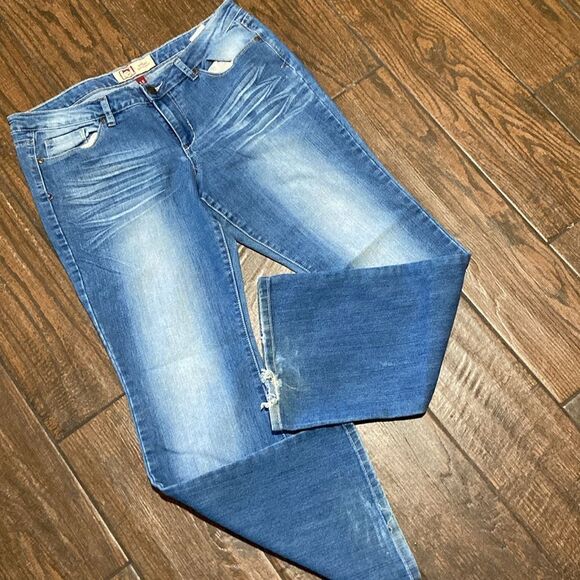 VTG, Leí  Jeans Blue Flare & Wide Leg Denim Junior Size 15 - Picture 6 of 12